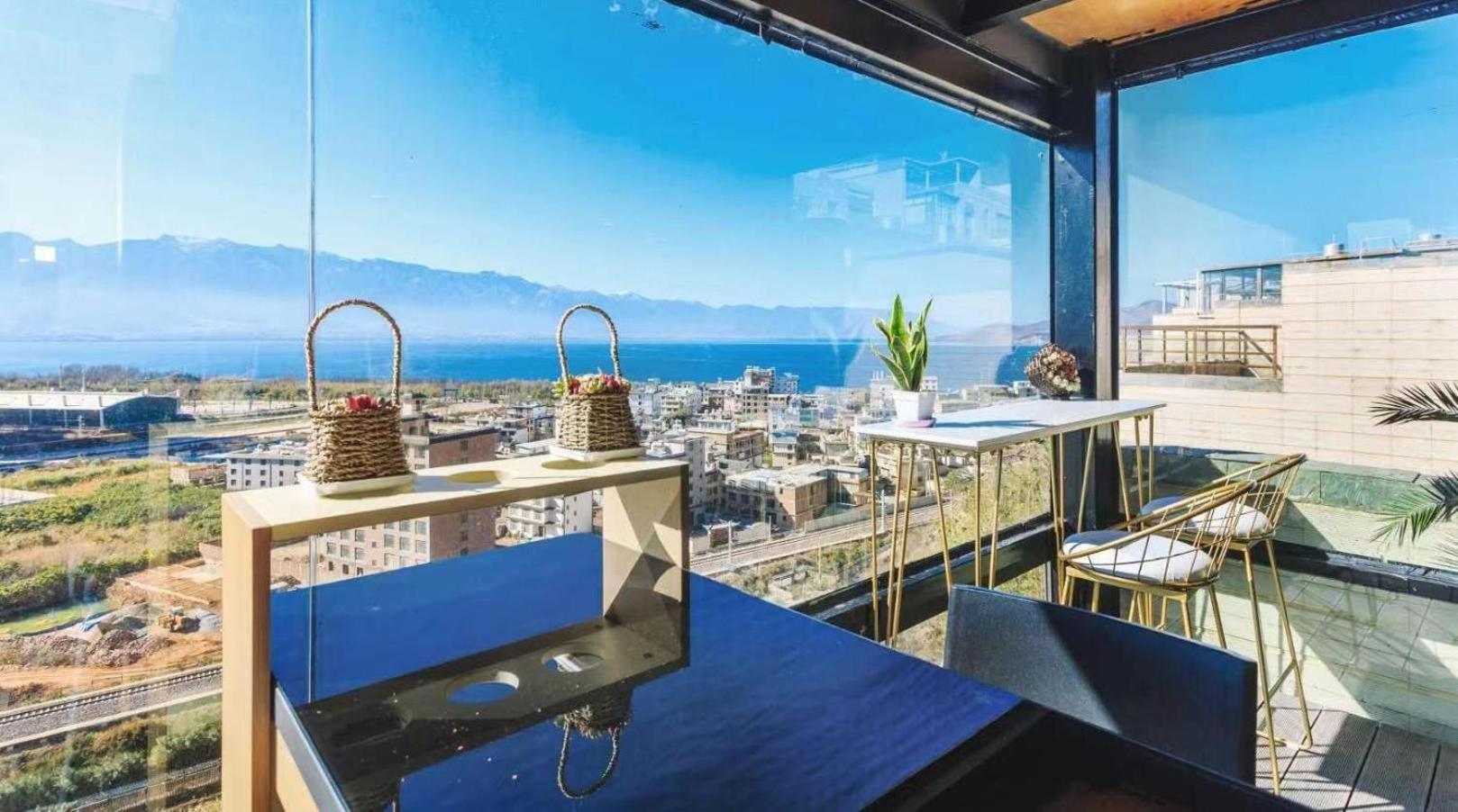 Dali Listening Sea View Villa大理听城海景别墅 Exteriör bild